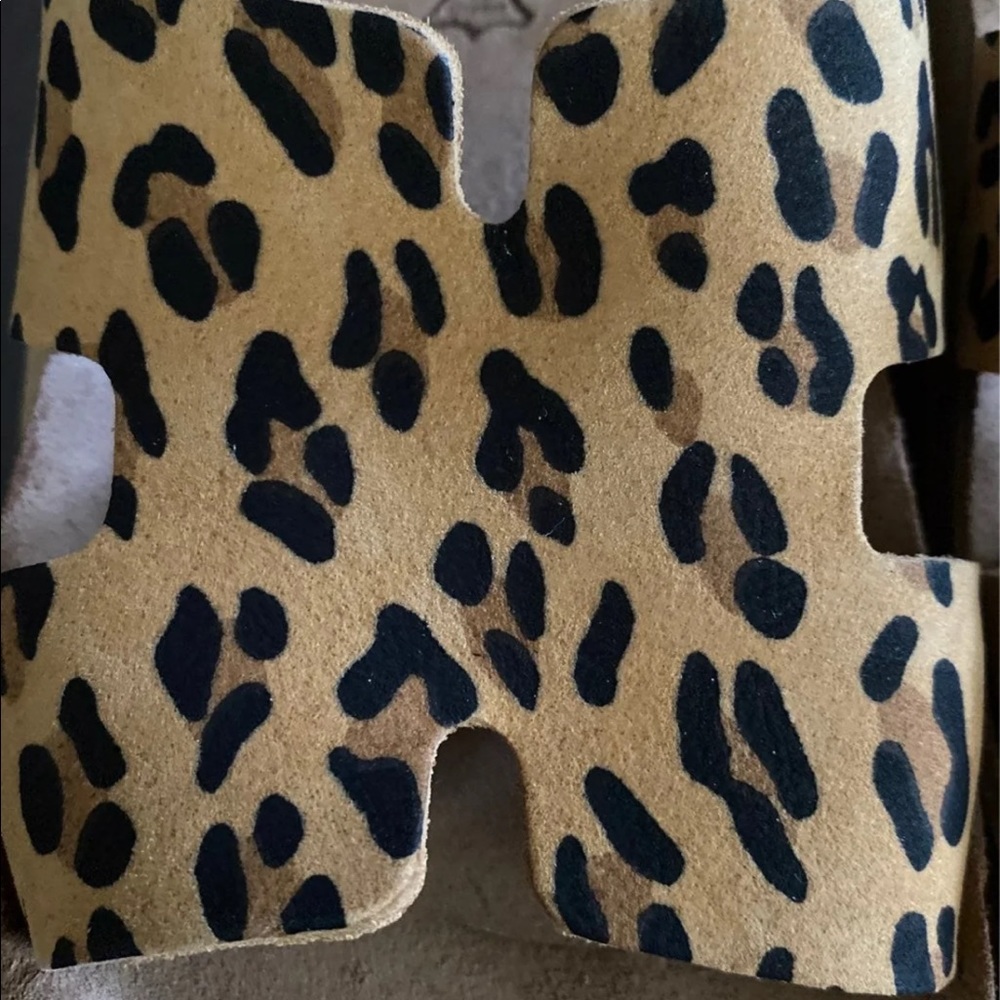 Fantasy Sandals - Picture 5 of 11